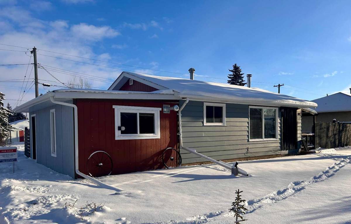 Mannville, AB T0B 2W0,5047 48 ST