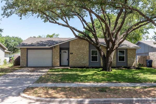 1425 Deepwood Drive,  Garland,  TX 75040