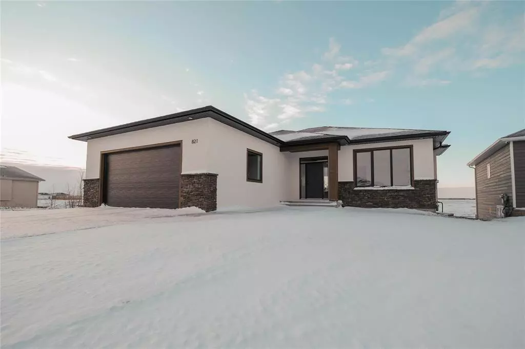 Niverville, MB R0A 0A1,821 Turnberry CV