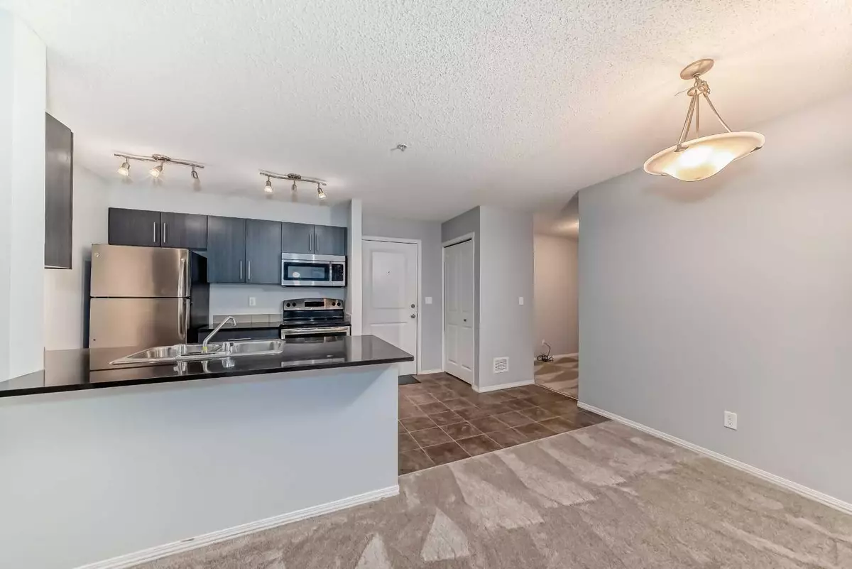 Calgary, AB T3J 0S2,5 Saddlestone WAY Northeast #204