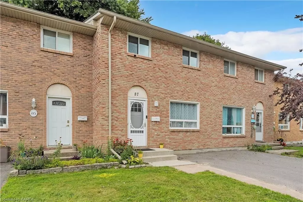 Kingston, ON K7M 6Y9,87 ROSEMUND CRES