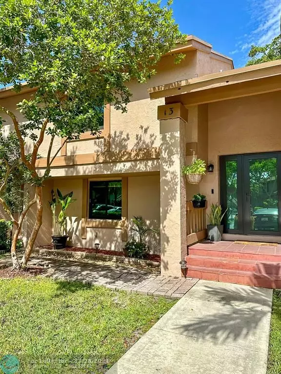 13 Chestnut Cir  #13,  Cooper City,  FL 33026