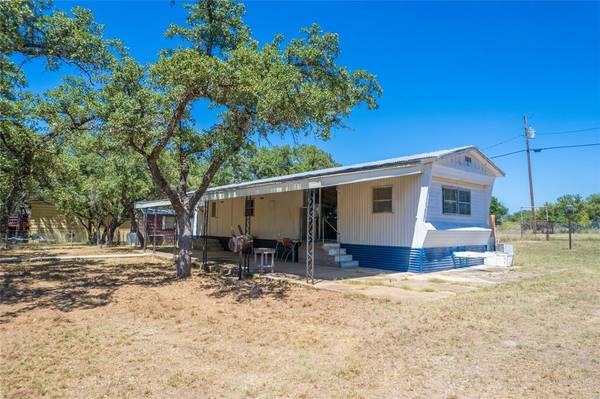 8908 County Road 562,  Brownwood,  TX 76801