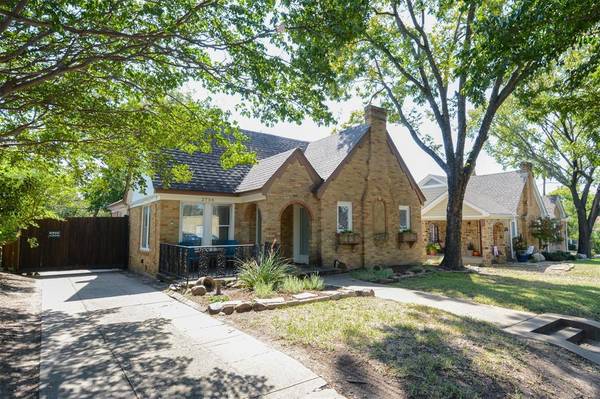 2756 Catherine Street, Dallas, TX 75211