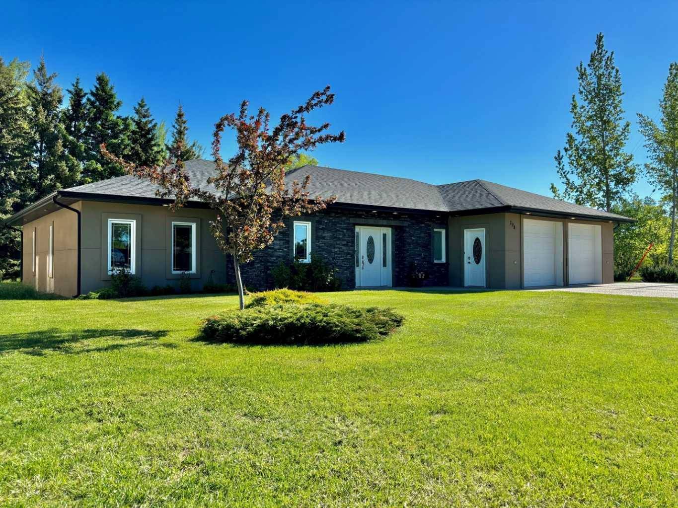 204 1 AVE, Neilburg, SK S0M 2C0