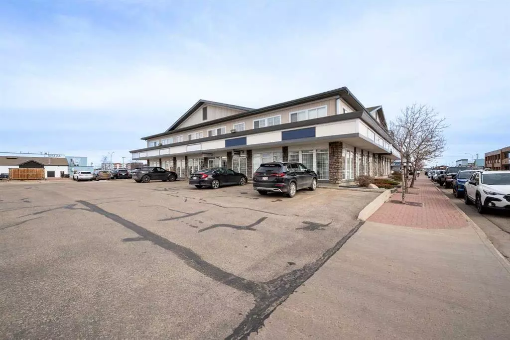 Grande Prairie, AB T8V 7X6,10126 97 AVE #106