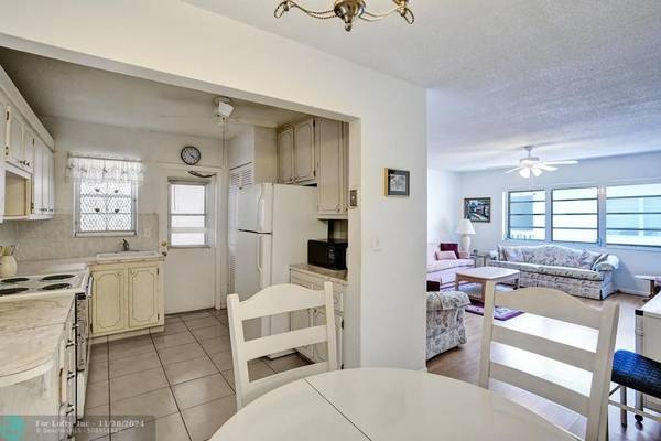 Hollywood, FL 33019,1505 N 12 CT  #3B