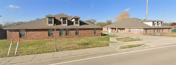 2331 N Elm Street, Denton, TX 76201