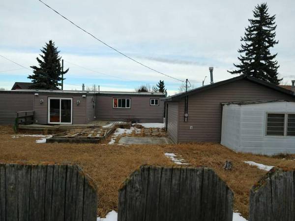 Hussar, AB T0J1S0,213 1 AVE West