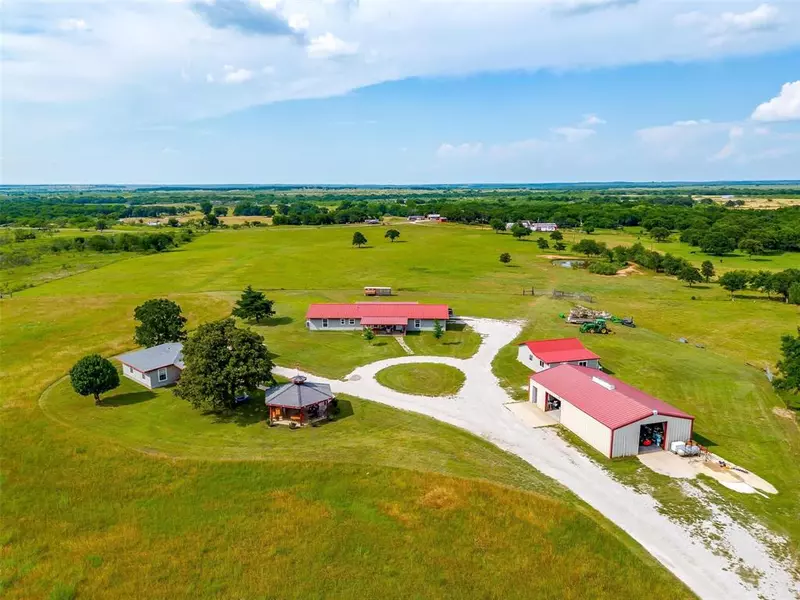 319 Quail Run Road, Nocona, TX 76255