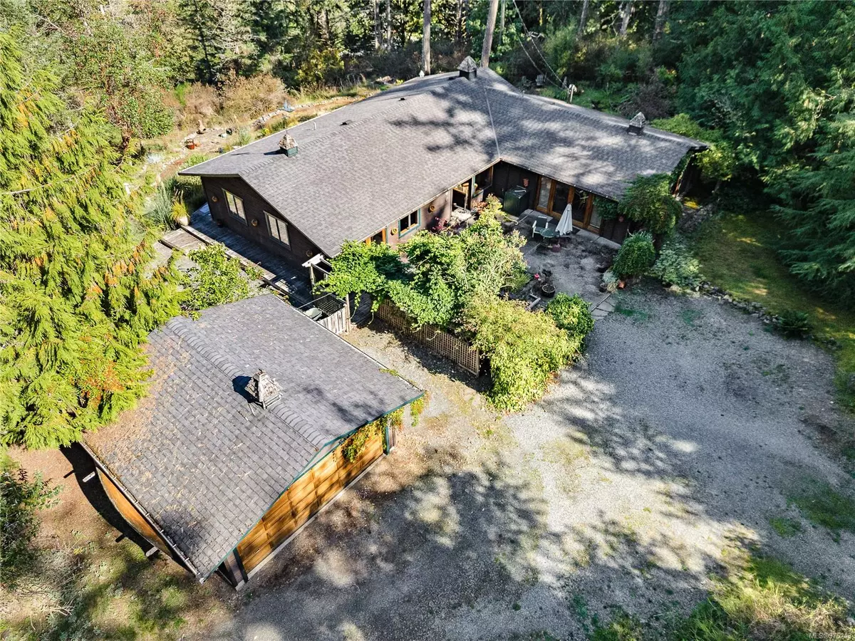 Salt Spring, BC V8K 1X2,141 Amblewood Dr