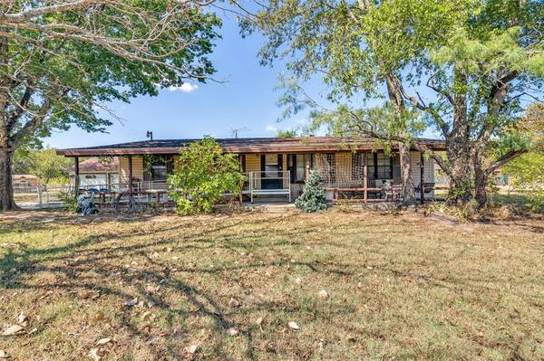 3518 Private Road 2174, Greenville, TX 75402