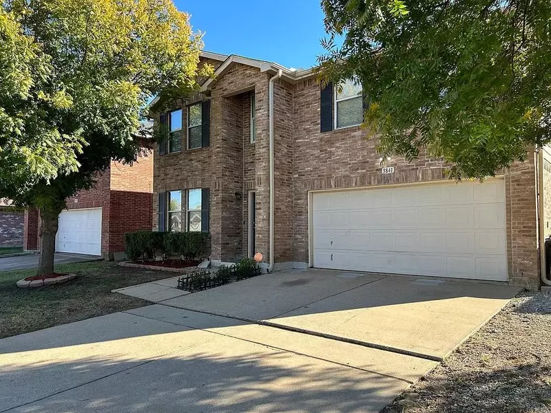 3841 German Pointer Way, Fort Worth, TX 76123