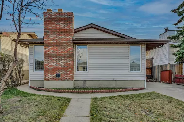 379 Whitman PL Northeast, Calgary, AB T1Y 4T2