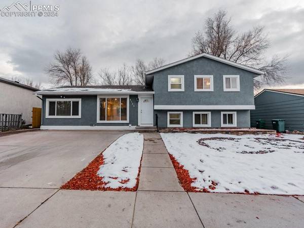 4125 Thoreau DR, Colorado Springs, CO 80916