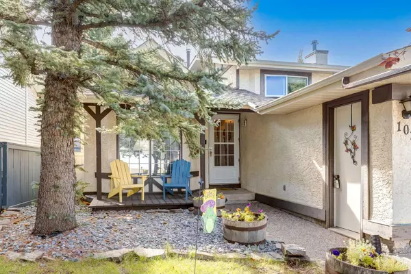 Calgary, AB T3L 1K1,107 Scenic Glen PL NW