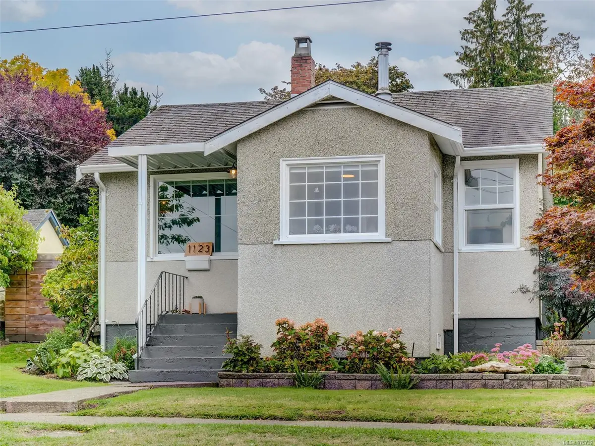 Esquimalt, BC V9A 4S4,1123 Lockley Rd