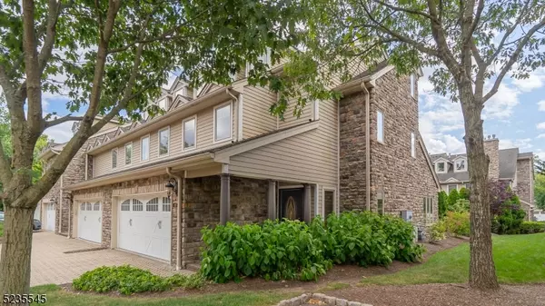 18 Eggers Ct, Summit City, NJ 07901