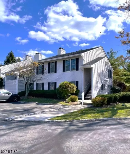 115 Mockingbird Ct, Readington Twp., NJ 08887