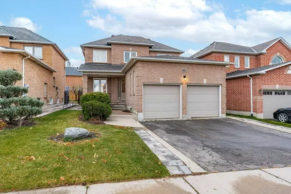 883 Mantle CRES, Mississauga, ON L5V 2G4