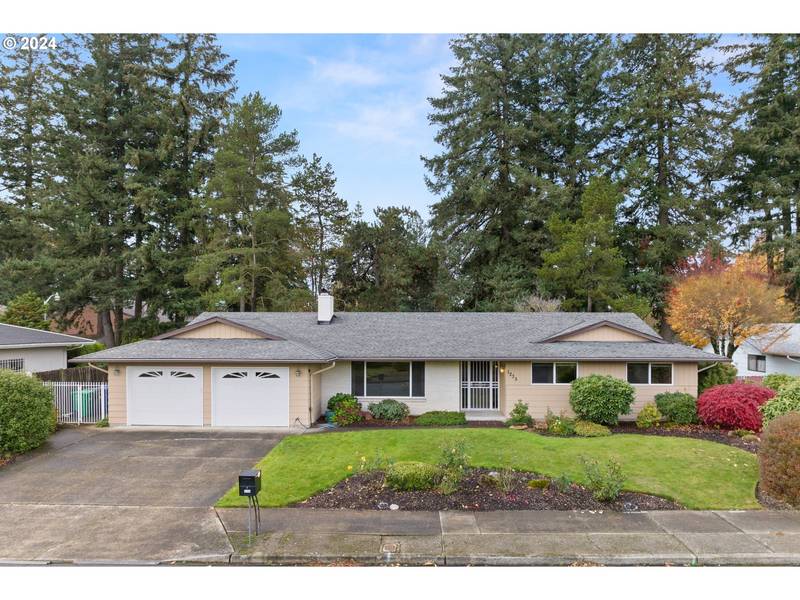 1235 NE 135TH AVE, Portland, OR 97230