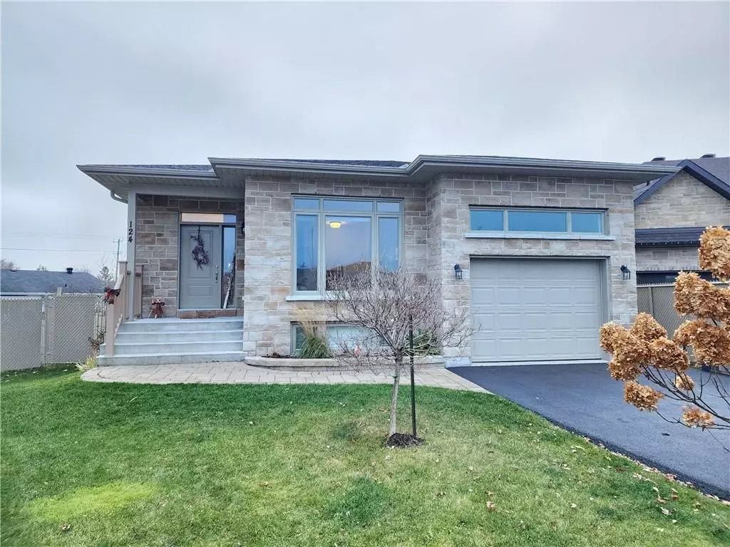 Cornwall, ON K6K 0B6,124 EMILY JADE CRES