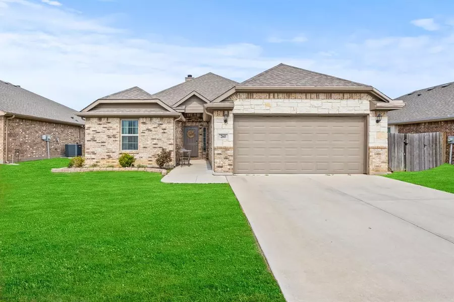 260 Marina Drive, Azle, TX 76020