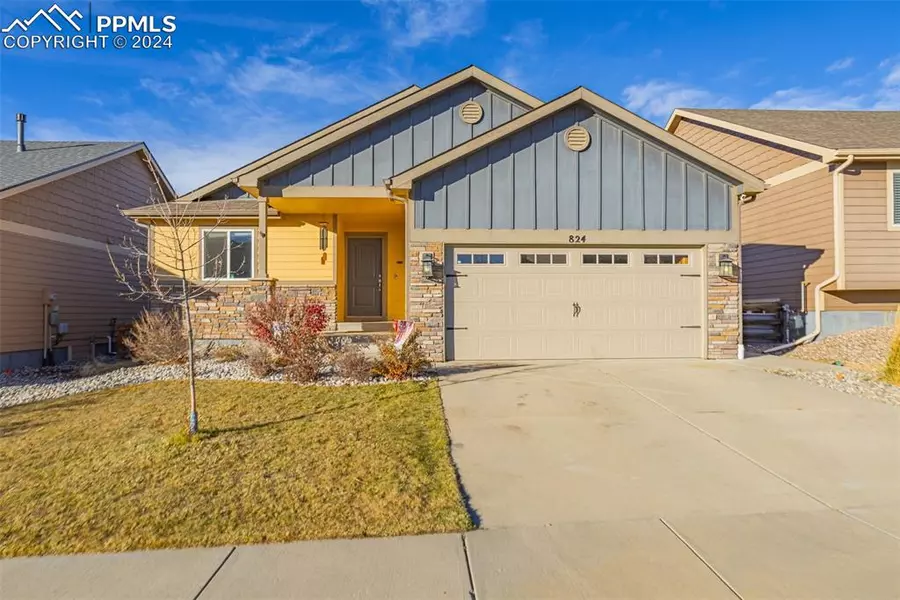 824 Deschutes DR, Colorado Springs, CO 80921