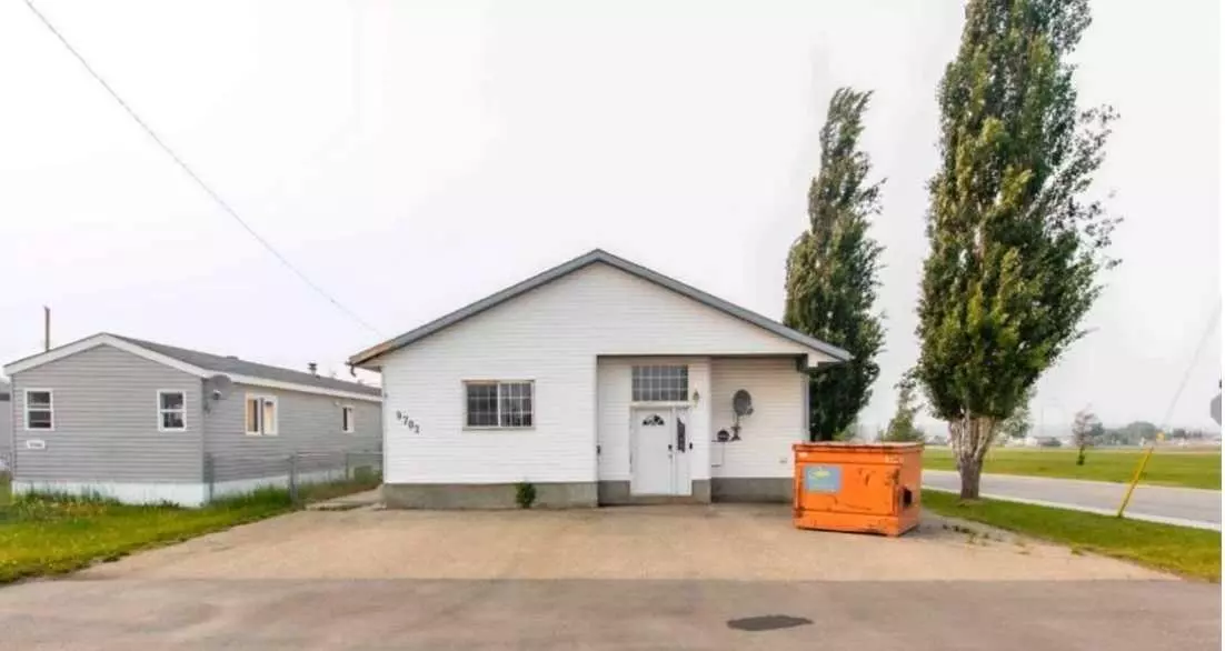 Clairmont, AB T0H0W5,9702 105 AVE