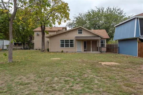 Weatherford, TX 76086,416 E Akard