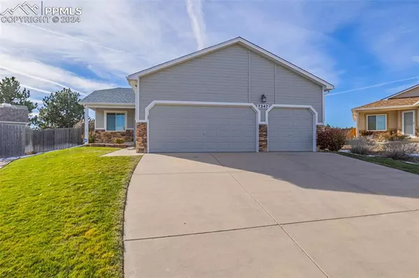 7347 Willowind DR, Colorado Springs, CO 80922