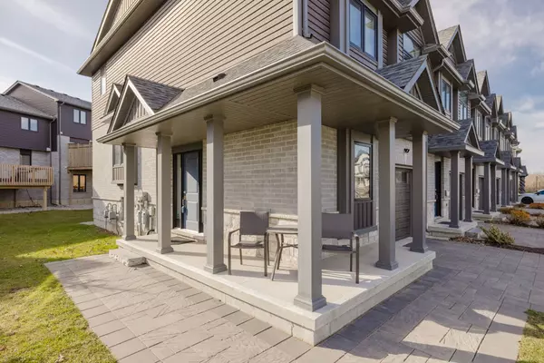 London, ON N6M 0H4,1056 Meadowlark RDG