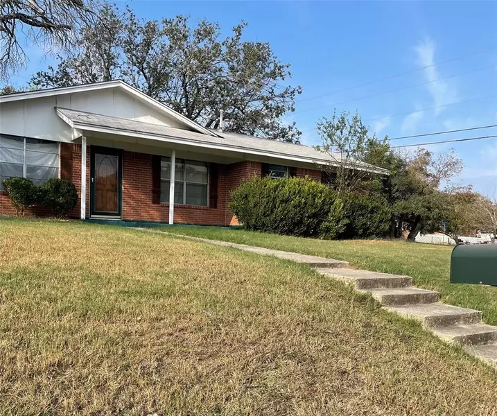 202 Landon Drive, Lampasas, TX 76550