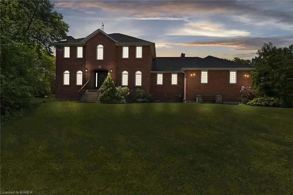 Kingston, ON K0H 1S0,499 MAPLE LAWN DR