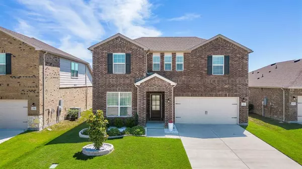 512 Banbury Court, Forney, TX 75126