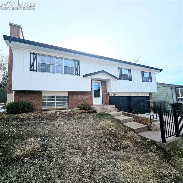 4955 Bluestem DR, Colorado Springs, CO 80917