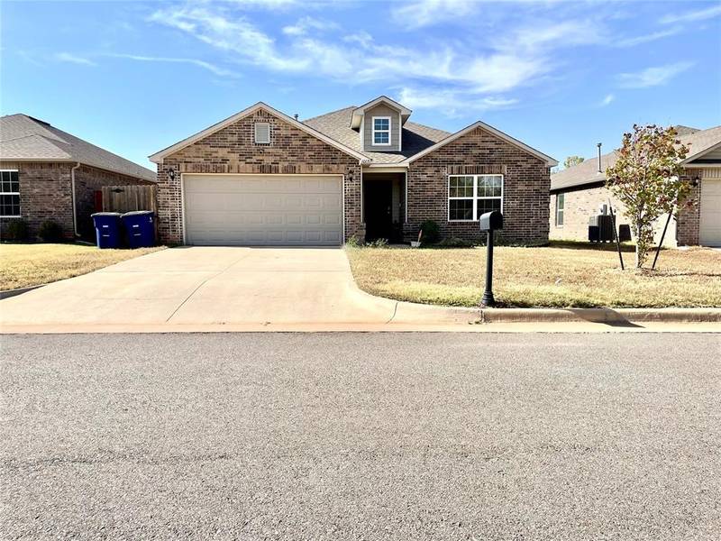 10137 Wimbledon Court, Nichols Hills, OK 73120