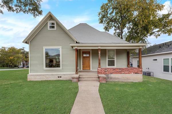 Fort Worth, TX 76102,1305 E Peach Street