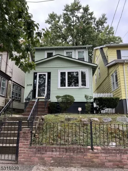 109 Mead St, Newark City, NJ 07106