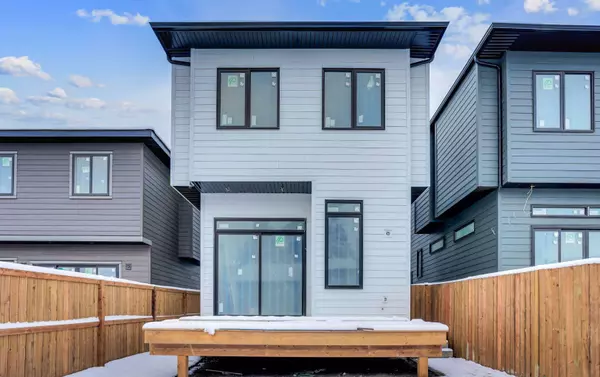 Calgary, AB T2M 3S2,2514 17 ST NW