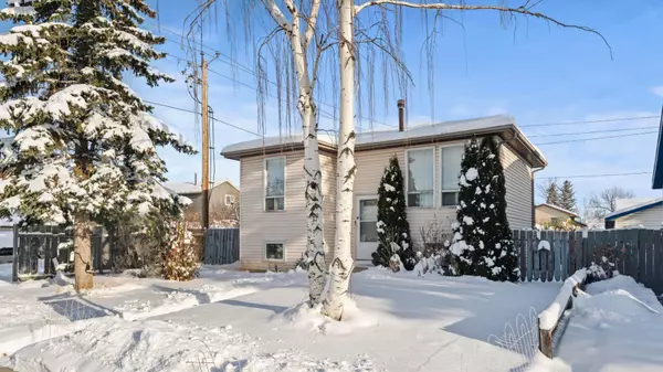 220 Castlebrook WAY Northeast, Calgary, AB T3J 1S3