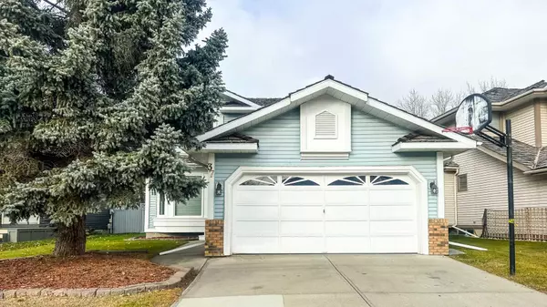 37 Douglasbank Rise SE, Calgary, AB T2Z2C5