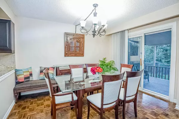 Mississauga, ON L5N 1X3,6269 Starfield CRES