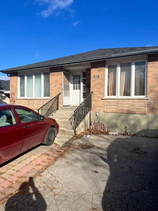 27 Marlebon RD, Toronto W10, ON M9V 3V8