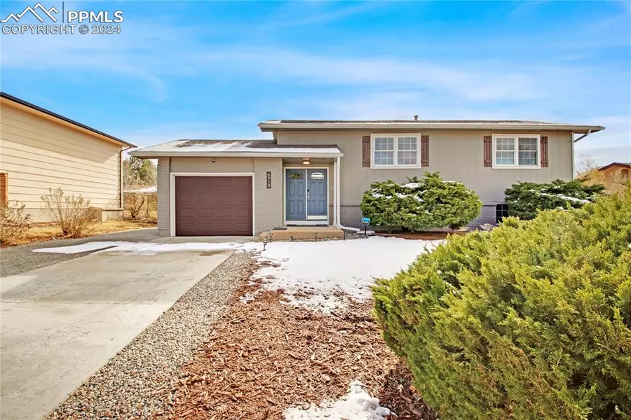 6918 Millbrook CIR, Fountain, CO 80817