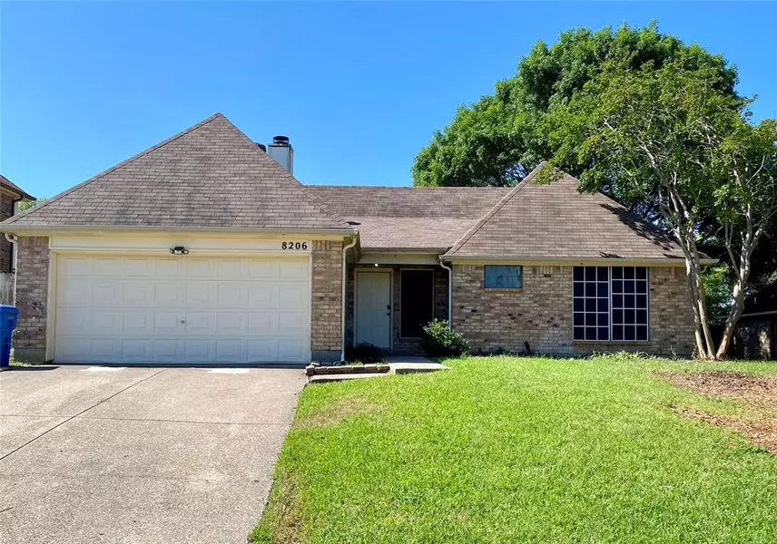 8206 Intrepid Lane, Rowlett, TX 75089