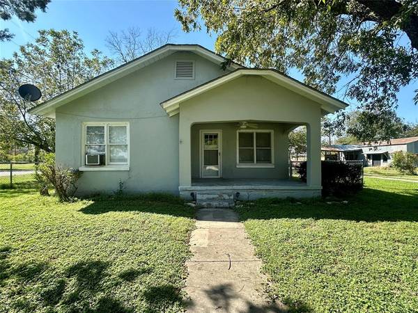 308 S Elm Street,  Hico,  TX 76457