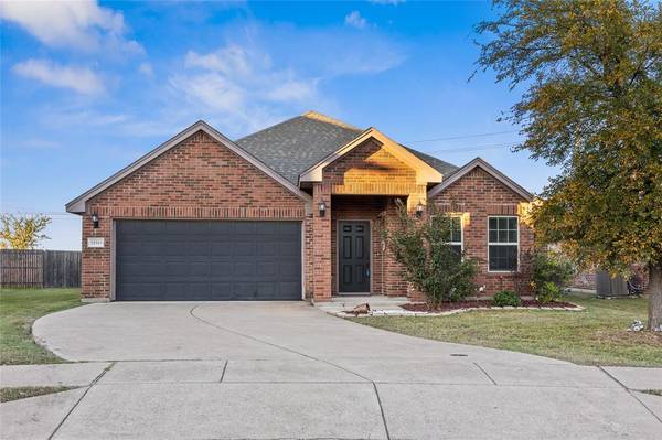 12101 Hunters Crossing Lane, Fort Worth, TX 76028