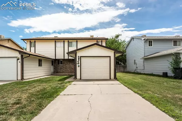 8 Castle Royal DR, Pueblo, CO 81005