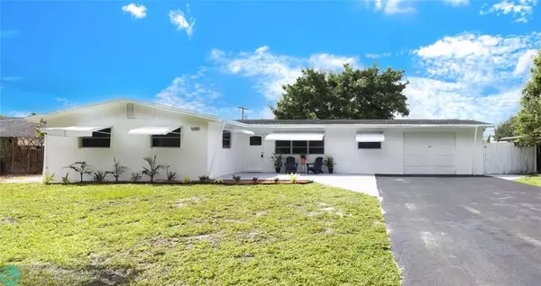 5300 SW 3rd St, Plantation, FL 33317